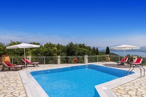 Villa Carollina image