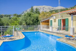 Villa Kiki image