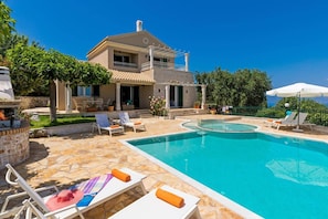 Villa Kokokilas image