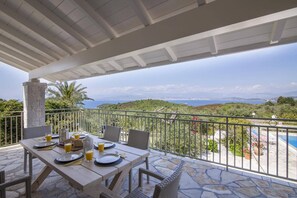 Villa Petra image
