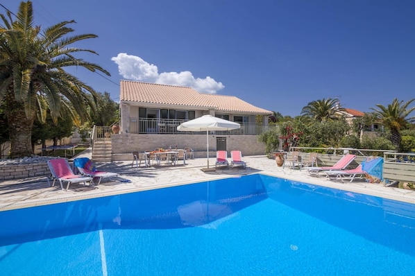 Villa Petra image