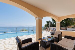 Villa Yolanda image