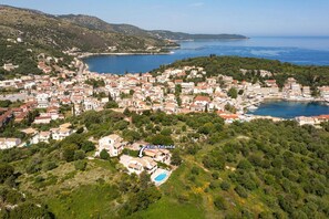 Villa Yolanda image