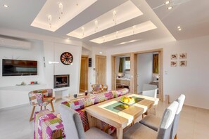 Villa Chrysa image