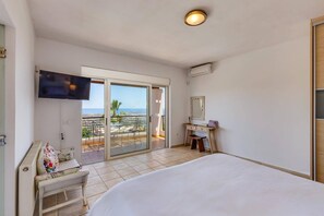 Villa Desire image