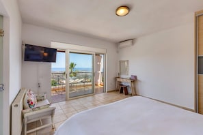 Villa Desire image
