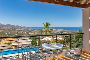 Villa Desire image