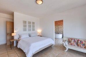 Villa Desire image
