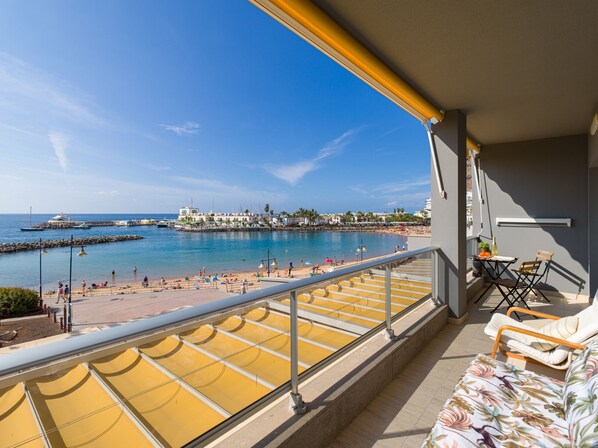 Beautiful house on the beachfront in Mogan Beach 