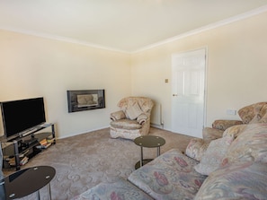 Living room | Sea View - Steyne Apartments, Bognor Regis