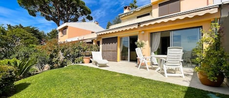 Front garden of the house