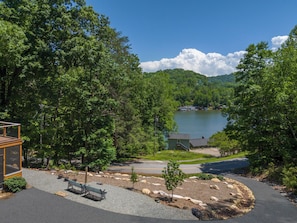 Cottage on Lake Lanier