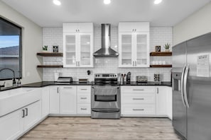 Fully loaded kitchen