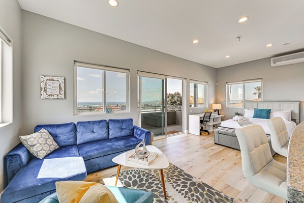 San Diego Vacation Rental | Studio | 1BA | Single Story | Stairs Required