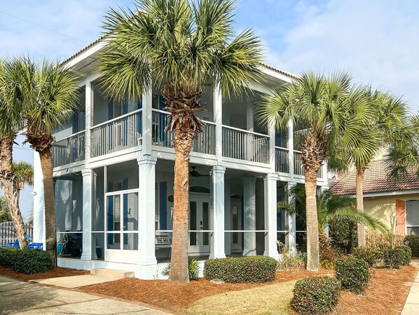 COASTAL BREEZE RETREAT we'd love to be your next beach vacation destination!