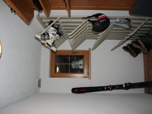 Licht, Holz, Gebäude, Fussboden, Hartholz, Bilderrahmen, Flooring, Decke