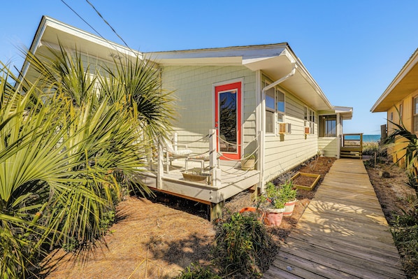 Topsail Beach Vacation Rental | 3BR | 2BA | Entry Stairs Required | 1,200 Sq Ft