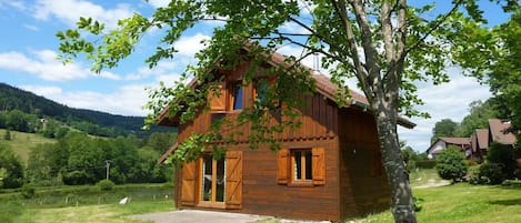 Extérieur maison de vacances [été]