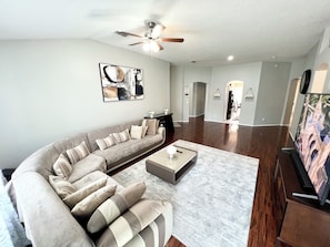 Living room 1