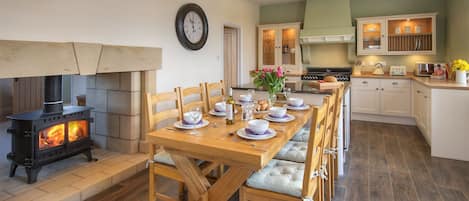 Spacious kitchen/diner with log burner
