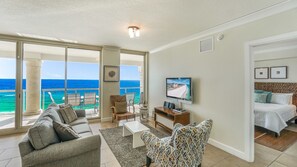 Beach Club 1205 - Living room