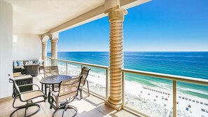 Beach Club 1604 - Balcony