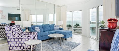 Emerald Isle 205 - Living room