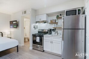 Kitchen with all of the essentials