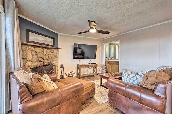 Beech Mountain Vacation Rental | 2BR | 2BA | Stairs Required | 3rd-Floor Unit
