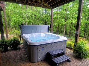 Of course, we have a an hot tub! 