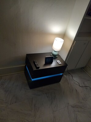 Led Nightstand and weather alarm clock.