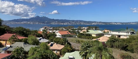 Vue de la terrasse sur la Baie de Fort de France