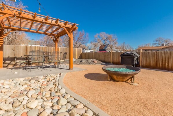 Patio area with firepit