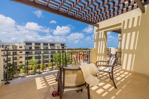 Amazing view of the island from your own private balcony.