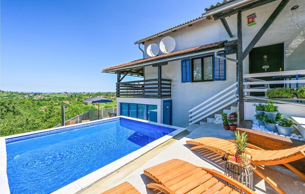 pool