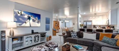 Welcome to this beautifully-appointed ski-in/out condo situated in the heart of all the action in Park City