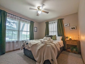 Bedroom #2- Queen mattress (The Bear room)