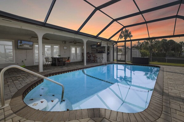 Sparkling heated saltwater pool!