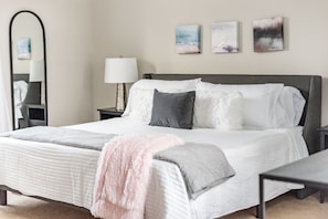 Pick your favorite of 5 bedrooms! (pictured is the Cotton Candy Room)
