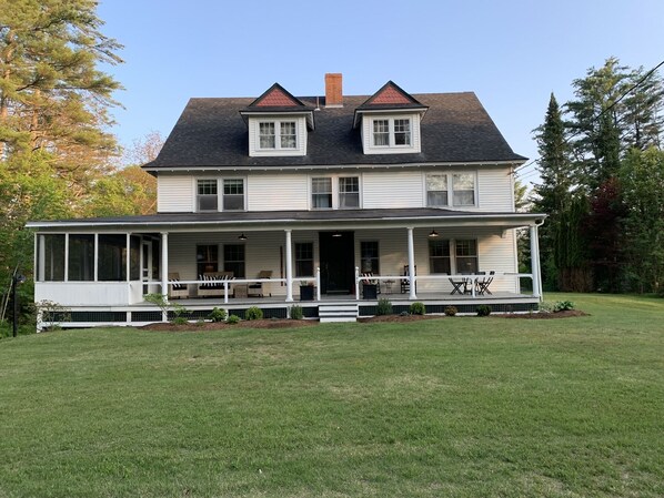 Victorian Farmhouse 