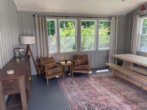 Three Season Room
