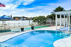 Private pool