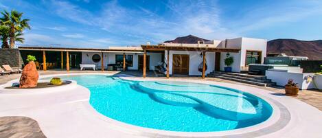 Casa Cacti - Pool & Terrace