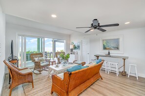 Family room off of the kitchen
Door pocket to open this room to the porch