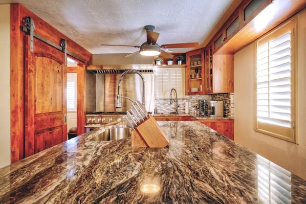 Private kitchen