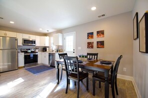 Spacious and bright eat in kitchen