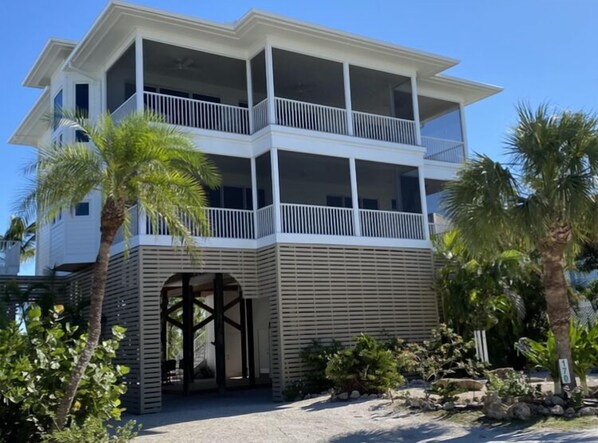 Front of “Casa Blanca”
Ample parking under house