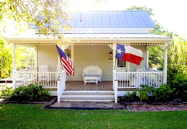 800 SF of authentic country charm! 