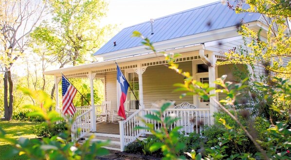 The Cottage at Chappell Hill ~ Circa 1900 ~ on Main Street.  