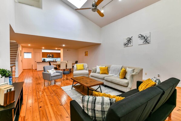 Houston Vacation Rental | 2BR | 2BA | Stairs Required | 1,915 Sq Ft